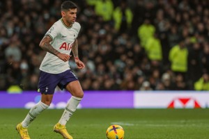 开云APP-留住防线核心！记者：罗梅罗将与热刺续约至2029年