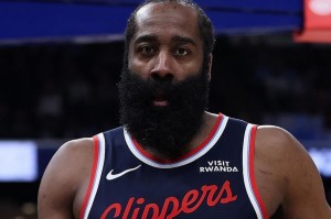 真是难为哈登了！近10场比赛，快船替补席多项数据位列联盟倒数