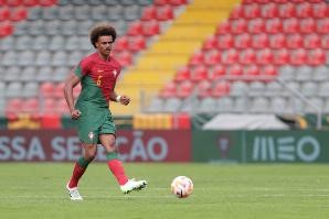 开云下载-维加：比利亚雷亚尔是一家非常大的俱乐部，这给了我很大的信心